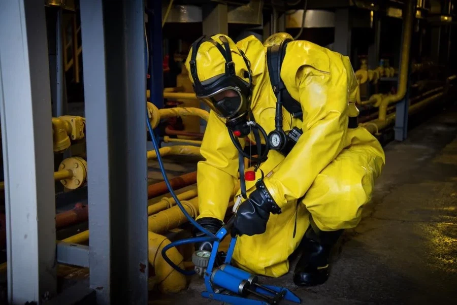 nuclear radiation suit nuclear radiation suit